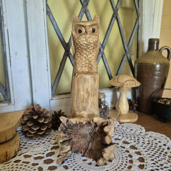 Vintage Owl Wood Sculpture - Unique Folk Art Peice! - Picture 7 of 11